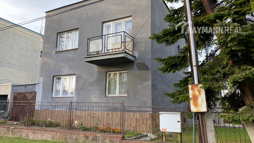 Ponúkam na predaj rodinný dom na Popradskej.