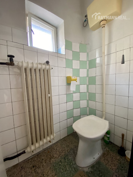 Ponúkam na predaj rodinný dom na Popradskej.