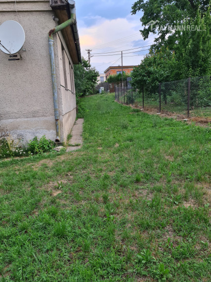 Ponúkam na predaj rodinný dom v Rozhanovciach.