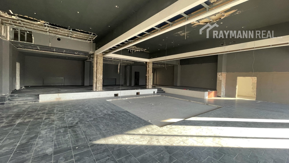 Na prenájom obchodné priestory na Terase.