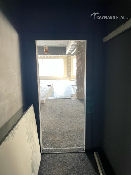 Na prenájom obchodné priestory na Terase.