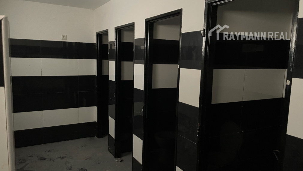 Na prenájom obchodné priestory na Terase.