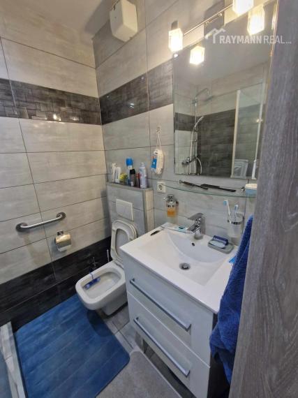 Na prenájom pekný 2-izbový byt Na hore