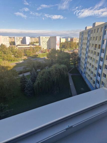 Na prenájom pekný 3-izbový byt na Terase.