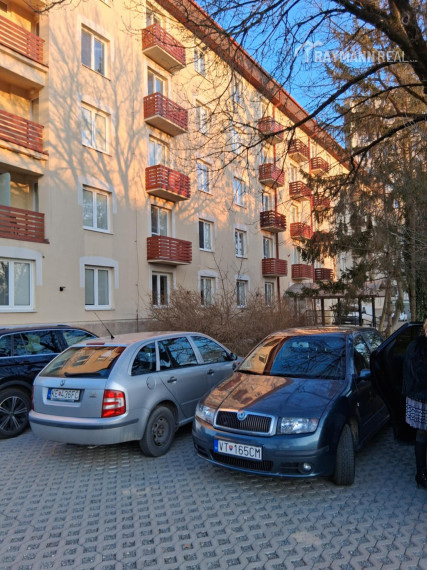 Prenájom 1   izbových bytov