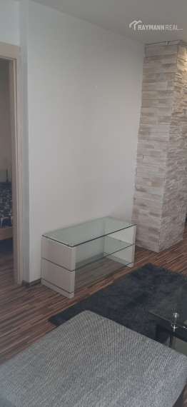 Prenájom 1 , 5 - izbového bytu na Sídlisku Dargovských hrdinov v Košiciach na Jaltskej ulici