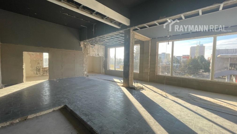 Predaj obchodnej budovy na ulici Trieda SNP v Košiciach na Luníku 1 - Košice Západ