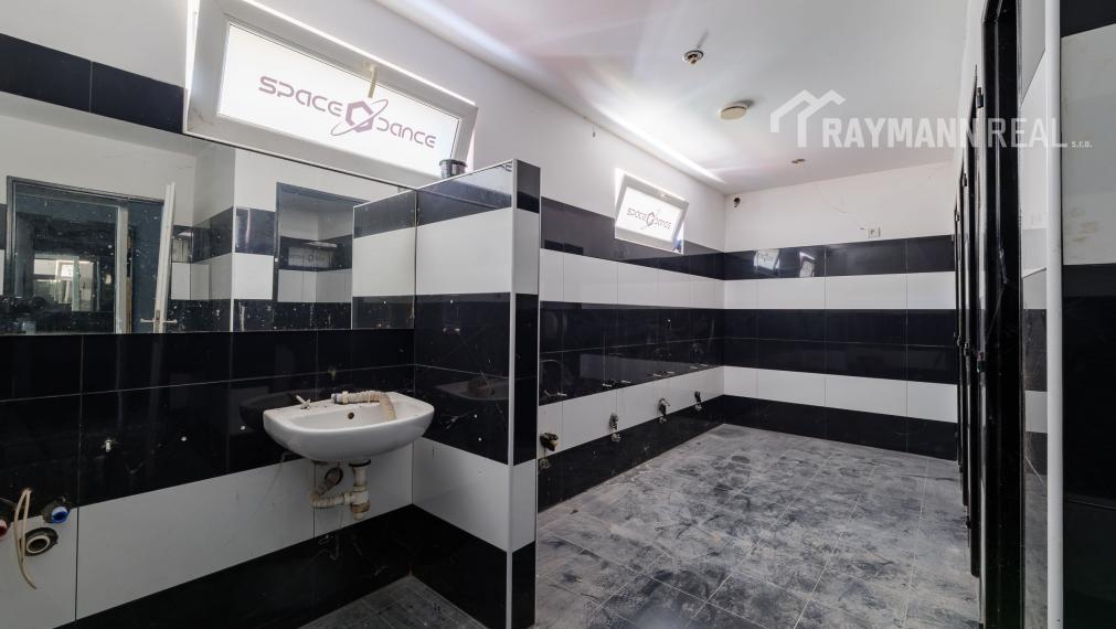 Predaj obchodnej budovy na ulici Trieda SNP v Košiciach na Luníku 1 - Košice Západ