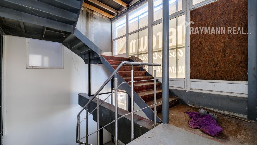 Predaj obchodnej budovy na ulici Trieda SNP v Košiciach na Luníku 1 - Košice Západ