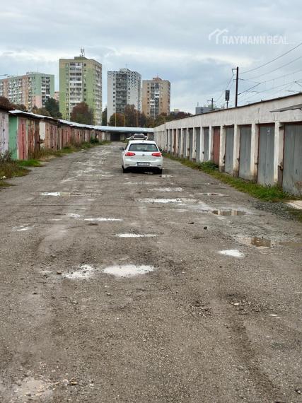 Predaj garáže na ulici Rosnej v lokalite Košice - Juh