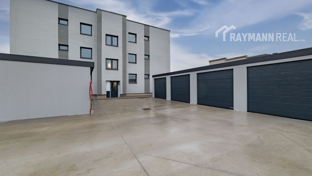 Predaj 5 bytových jednotiek v novoobnovenom tehlovom bytovom dome v obci Ďurďošík v okrese Košice - okolie