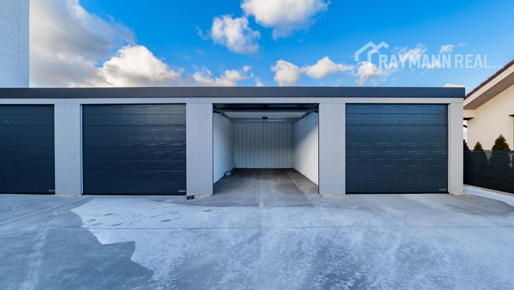 Predaj 5 bytových jednotiek v novoobnovenom tehlovom bytovom dome v obci Ďurďošík v okrese Košice - okolie