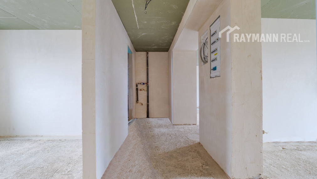 Predaj 5 bytových jednotiek v novoobnovenom tehlovom bytovom dome v obci Ďurďošík v okrese Košice - okolie