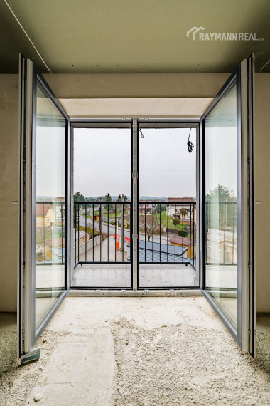 Predaj 5 bytových jednotiek v novoobnovenom tehlovom bytovom dome v obci Ďurďošík v okrese Košice - okolie