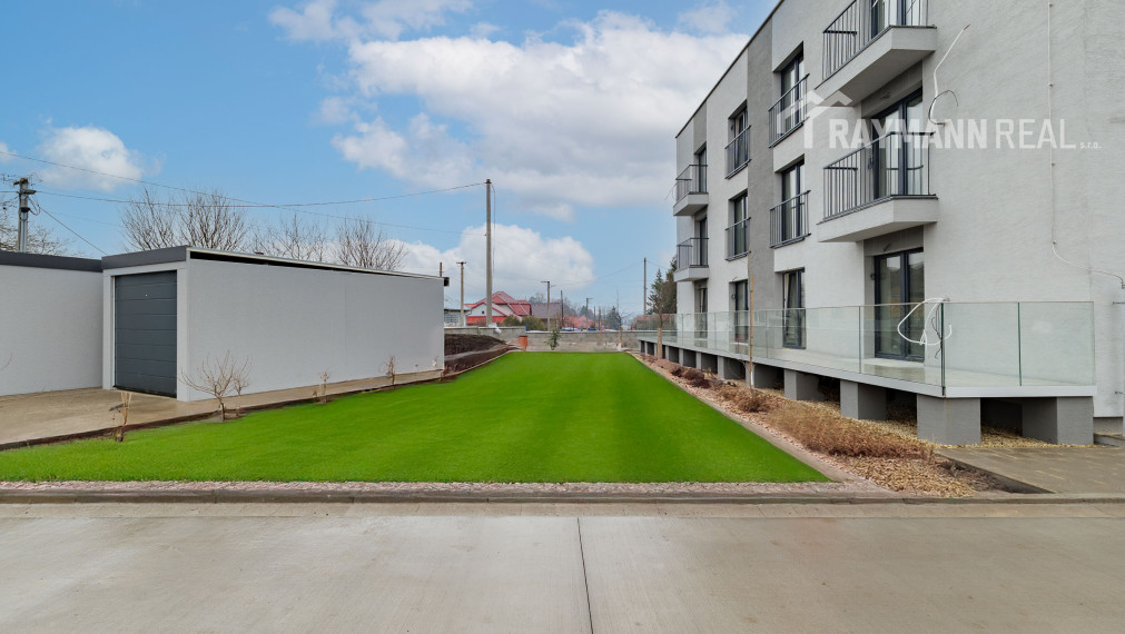 Predaj 5 bytových jednotiek v novoobnovenom tehlovom bytovom dome v obci Ďurďošík v okrese Košice - okolie