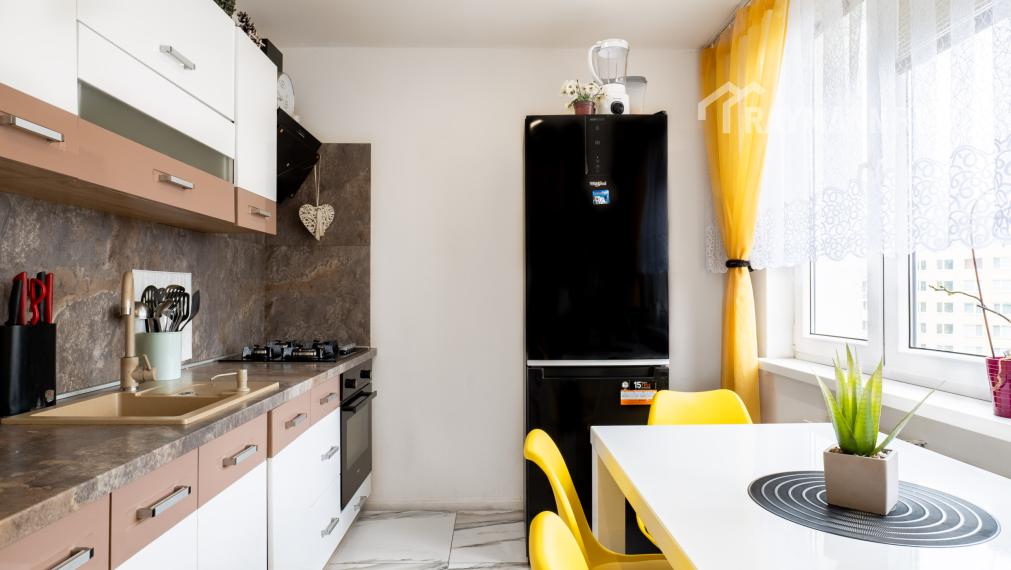 Na predaj pekný 2-izbový byt Nad jazerom