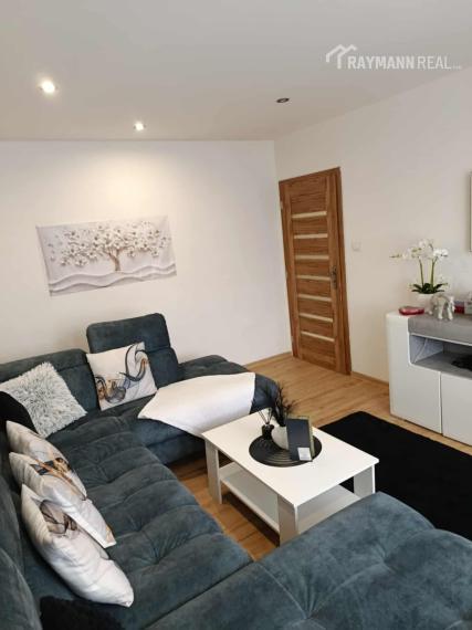 Na predaj pekný 2-izbový byt Nad jazerom