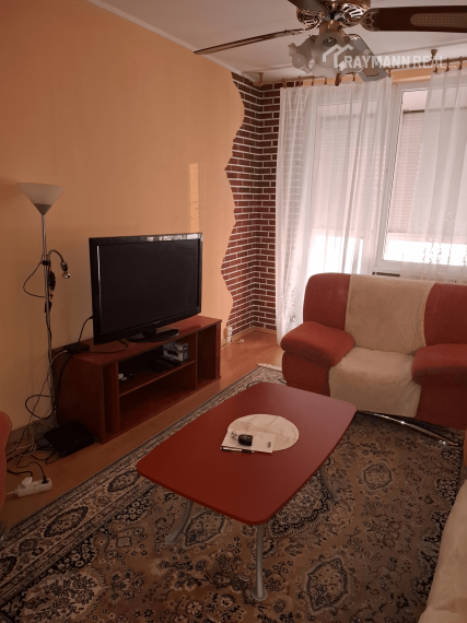 Na prenájom  3-izbový byt na Juhu.