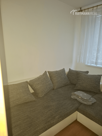 Na prenájom  3-izbový byt na Juhu.