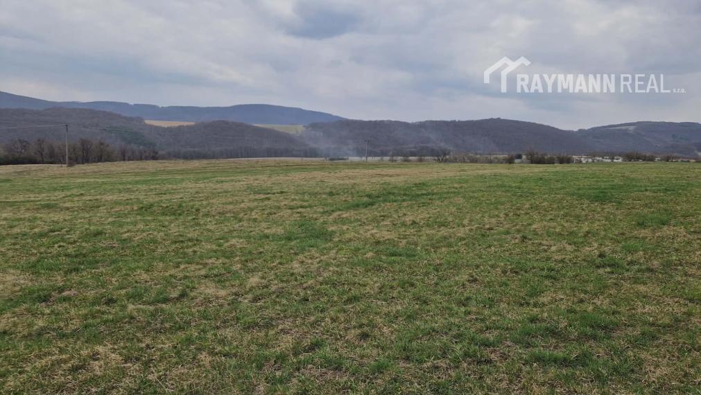 Investičný pozemok v obci Nižný Klátov – 997 m², krásne prostredie