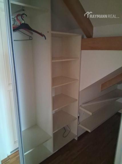 Na prenájom: Luxusný 2-izbový podkrovný byt v centre Košíc – Požiarnická ulica