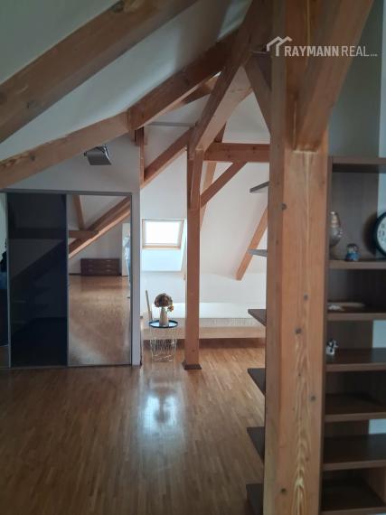 Na prenájom: Luxusný 2-izbový podkrovný byt v centre Košíc – Požiarnická ulica