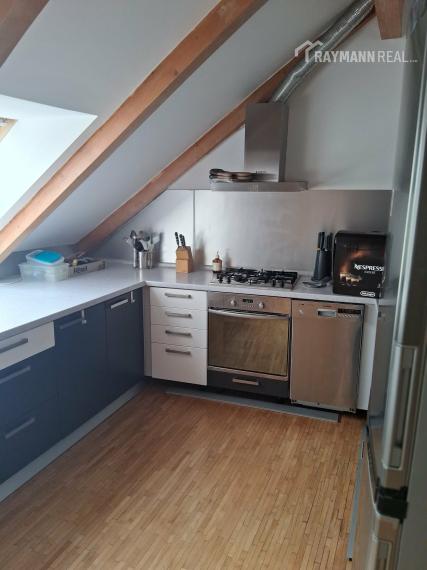 Na prenájom: Luxusný 2-izbový podkrovný byt v centre Košíc – Požiarnická ulica