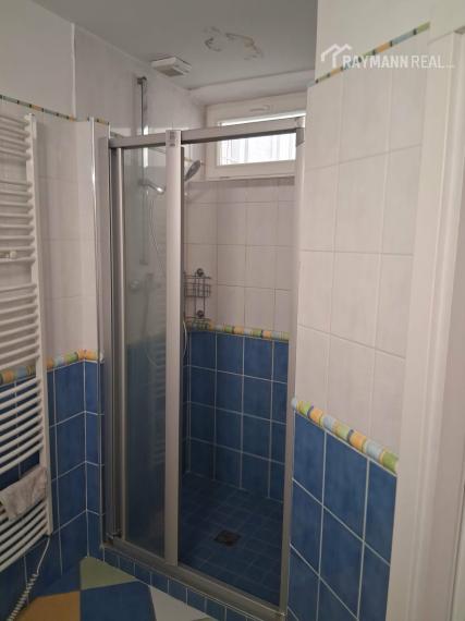 Na prenájom: Luxusný 2-izbový podkrovný byt v centre Košíc – Požiarnická ulica