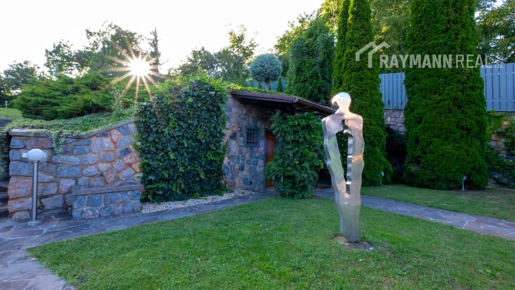 Predaj novostavby luxusnej rezidencie v obci Zádiel