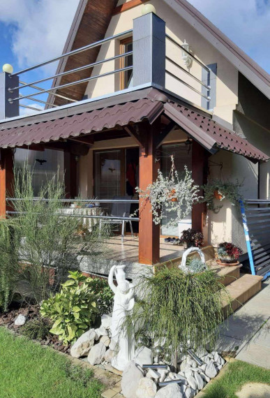 Na predaj veľmi pekná chata na celoročné bývanie- Geča