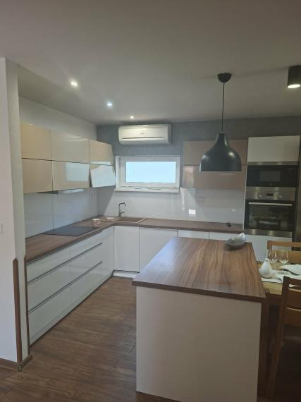 Ponúkam na predaj Novostavbu -bungalov Krásna- Na Hore