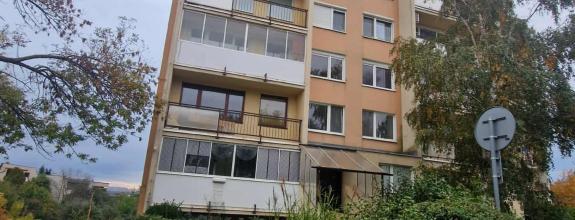 Predaj 3 izbového bytu v pôvodnom stave v lokalite sídliska Košice - Sever na Kalvárií, ulica Krupinská
