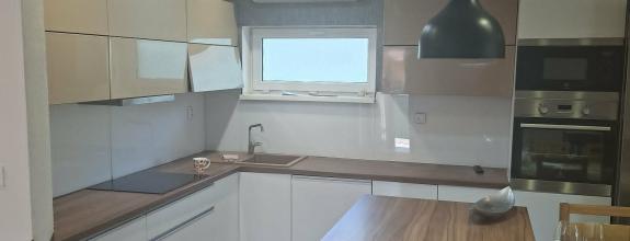 Ponúkam na predaj Novostavbu -bungalov Krásna- Na Hore