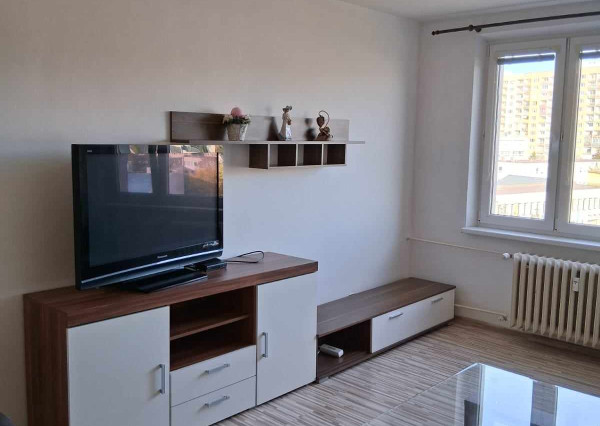 Na prenájom pekný 1-izbový byt v centre Košíc