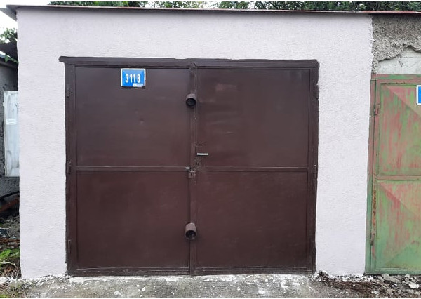 Na predaj garáž po rekonštrukcii ,18 m2 , ulica Jarmočná