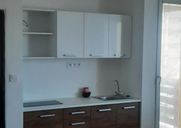 Prenájom  2 izbový byt na Tolstého