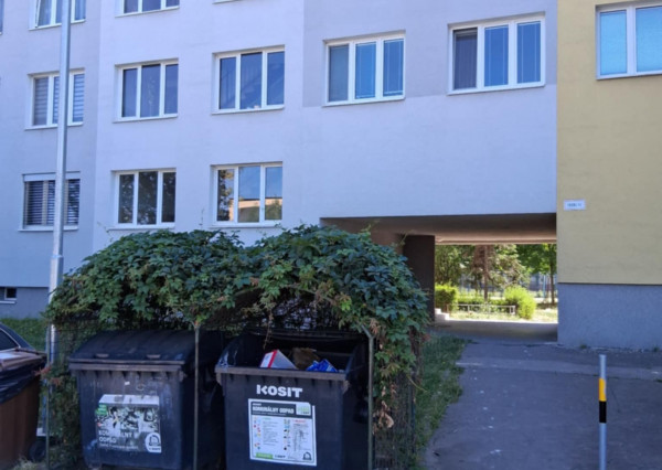 REZERVOVANÝ Na predaj 4-izbový byt Železníky-Juh