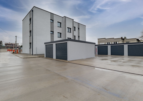 Predaj 5 bytových jednotiek v novoobnovenom tehlovom bytovom dome v obci Ďurďošík v okrese Košice - okolie