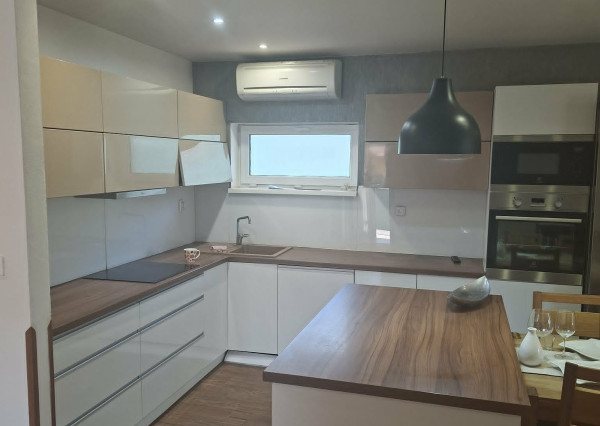 Ponúkam na predaj Novostavbu -bungalov Krásna- Na Hore