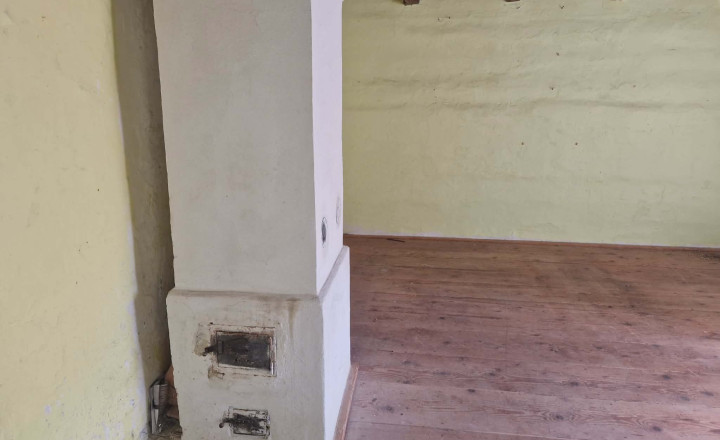 Na predaj drevenica pod lesom Mária Huta -Gelnica - fotografia 1
