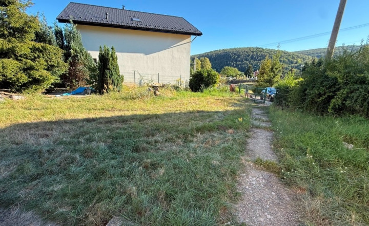 Predaj 5 izbového rodinného domu v obci Bukovec - fotografia 8