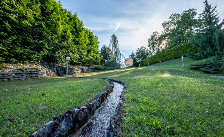 Predaj novostavby luxusnej rezidencie v obci Zádiel - fotografia 10