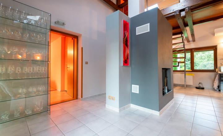 Predaj novostavby luxusnej rezidencie v obci Zádiel - fotografia 20