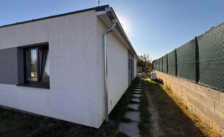 Predaj 4 izbového rodinného bungalovu v obci Rudník - fotografia 18
