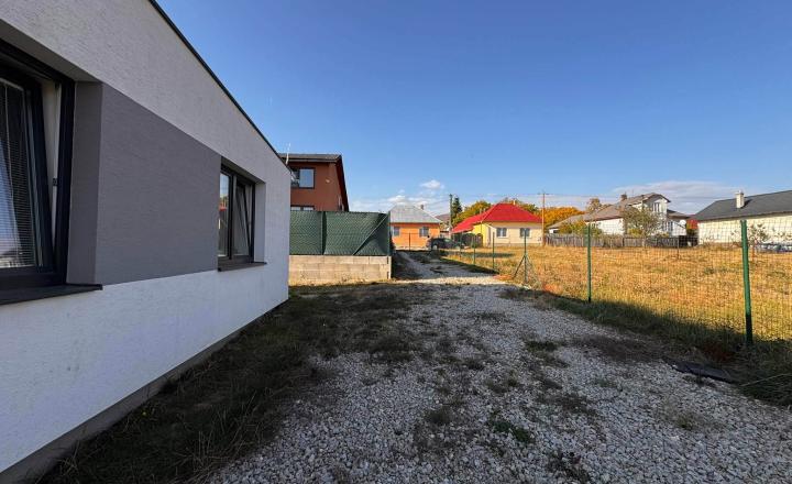 Predaj 4 izbového rodinného bungalovu v obci Rudník - fotografia 19