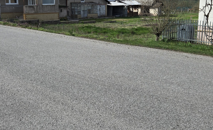 Exkluzívny stavebný pozemok v centre obce Vyšný Lánec.