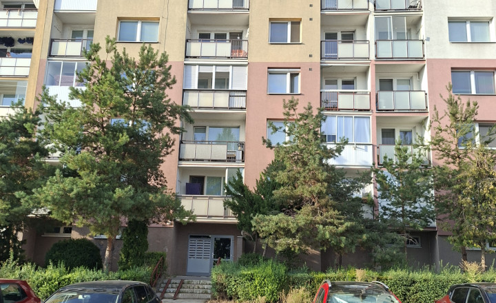 Predaj 3 izbového bytu na Aténskej ul v Košiciach