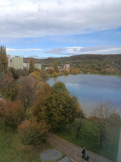 Na predaj pekný 2-izbový byt Nad jazerom