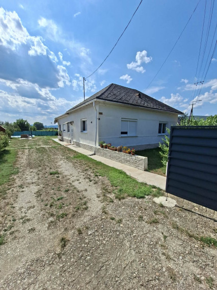 Predaj 3 izb. rodinného domu v obci Hidvégardó , Maďarsko